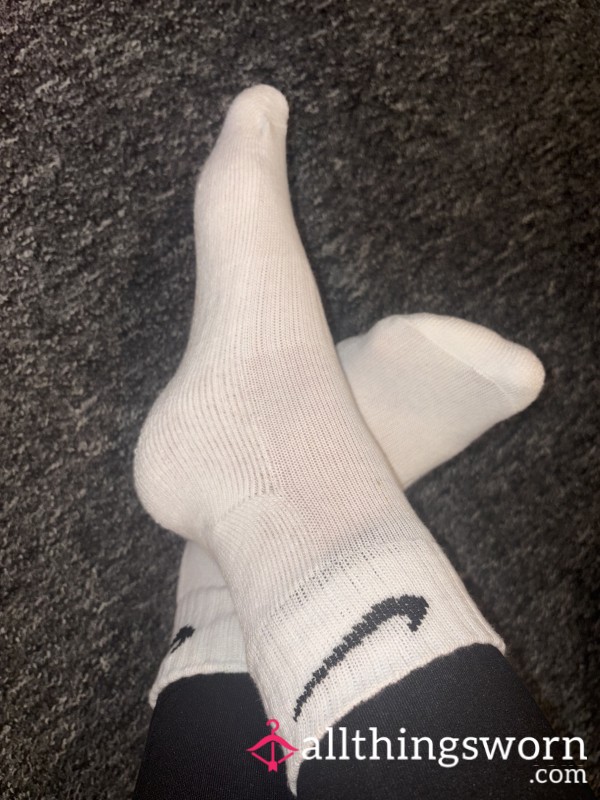 White Nike Ankle Socks(3 Day Wear)