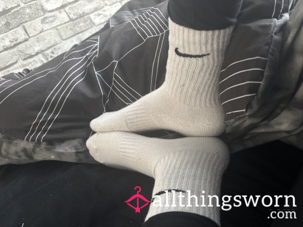White Nike Crew Socks