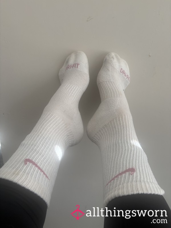 White Nike Crew Socks