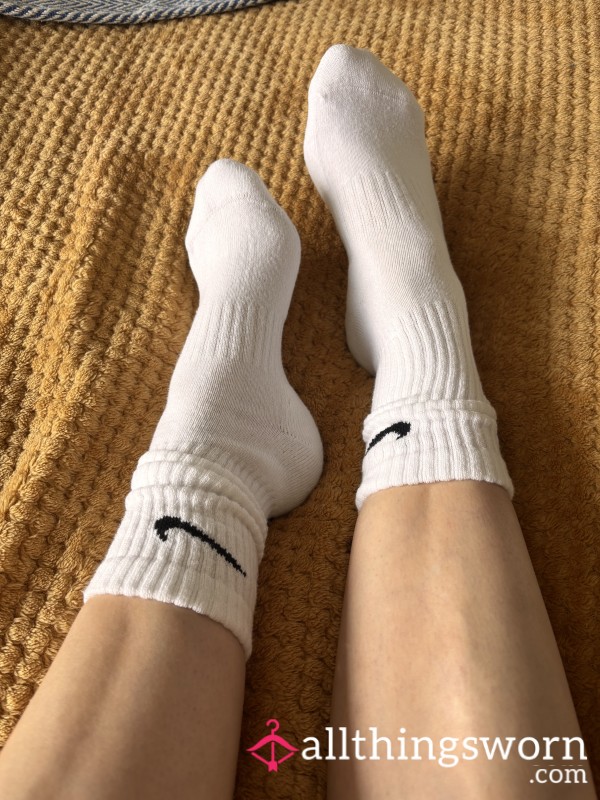 White Nike Crew Socks