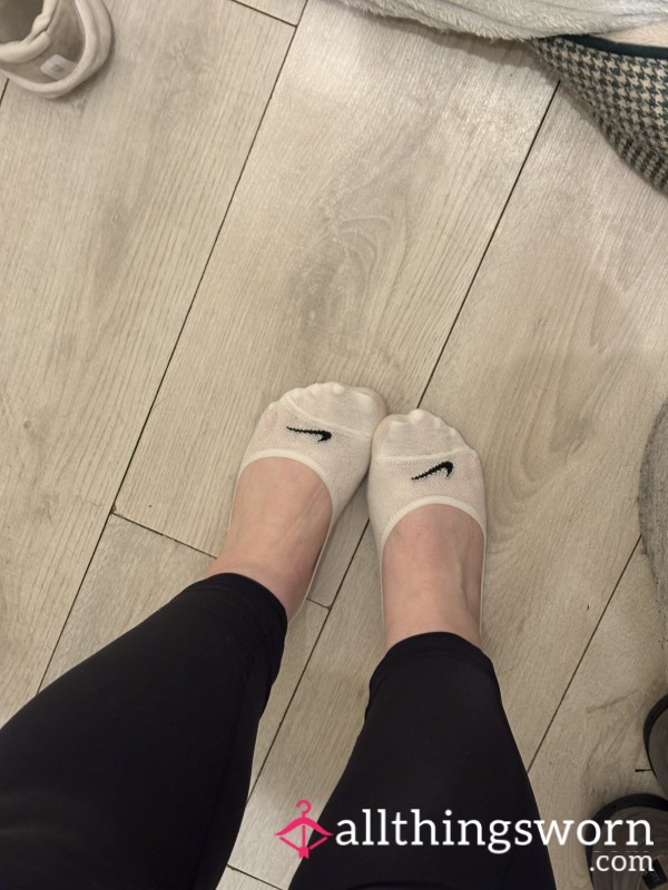 White Nike No Show Socks 🧦