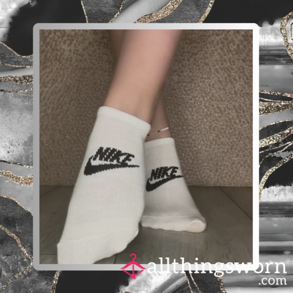 White Nike Socks (48hr Custom Wear)