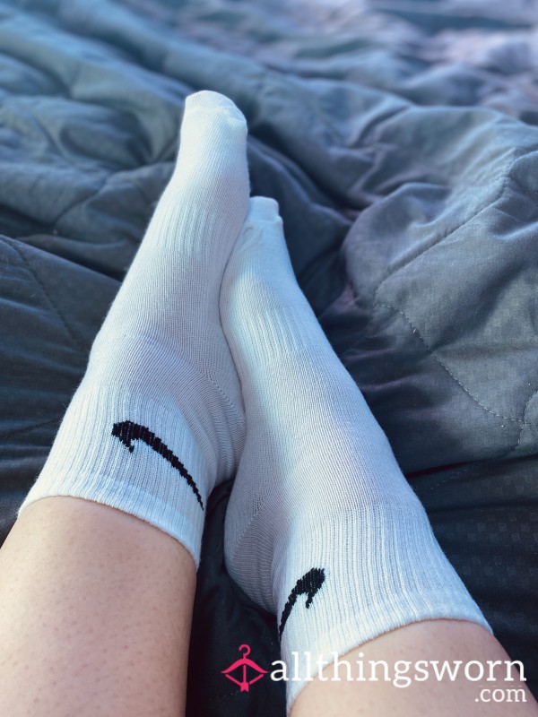 White Nike Socks How Many Days Wear Is Up To You. Buy Them Now