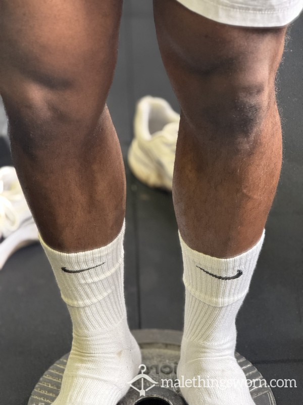 White Nike Socks 🧦 (Long)