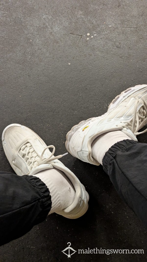 White Nike TNs