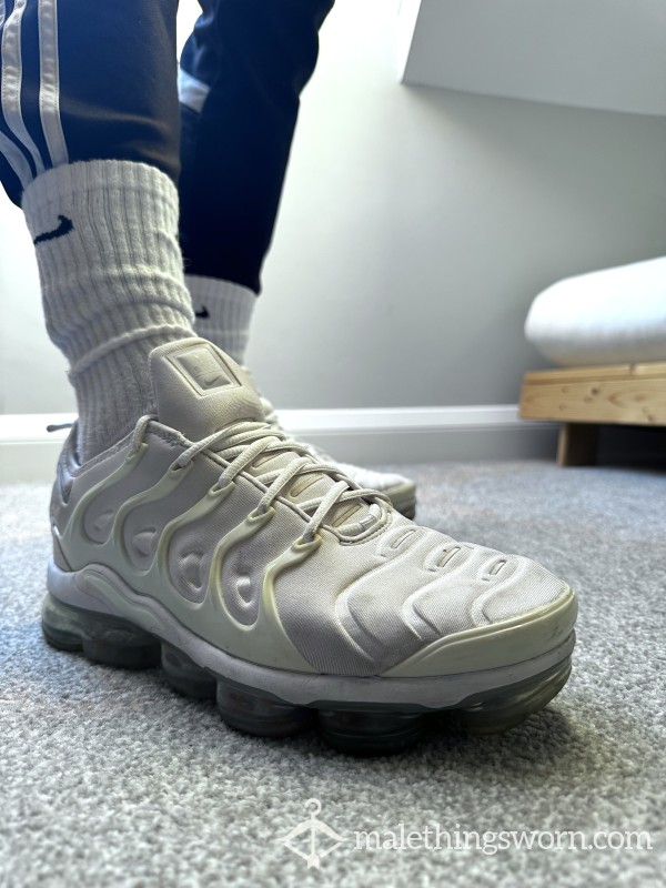 SOLD 💦 White Nike Vapour Max