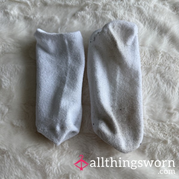 White No-Show Socks