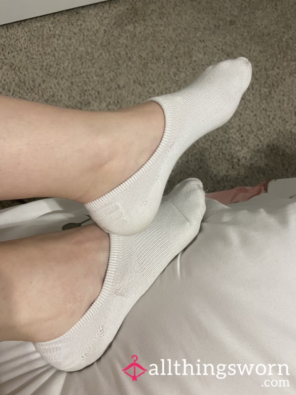 White No-Show Socks
