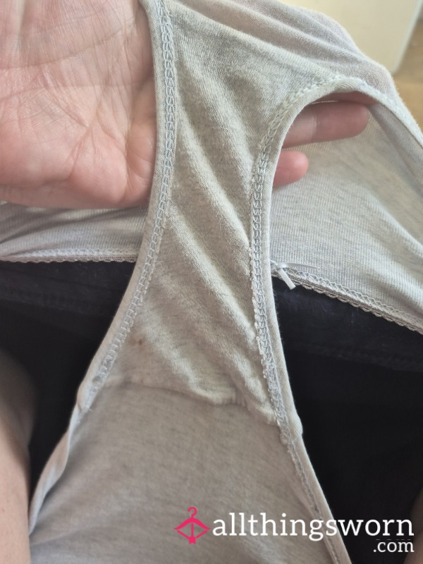 White Panties 🥵 Be Quick To Book 😏😈