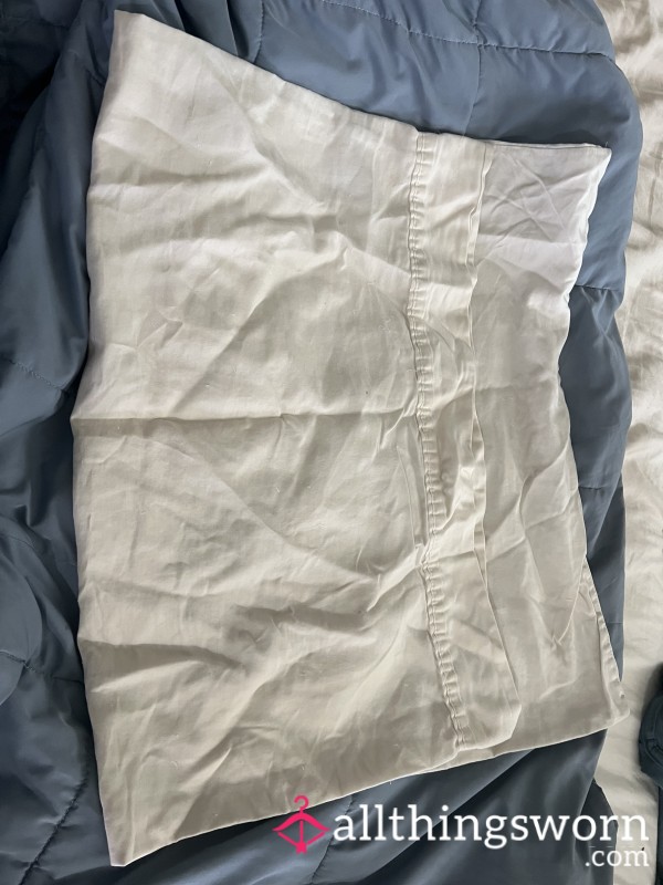 White Pillowcase - One Week Of Sleep