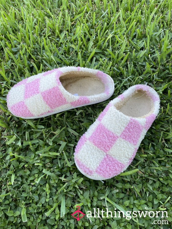 White & Pink Checkered Slippers