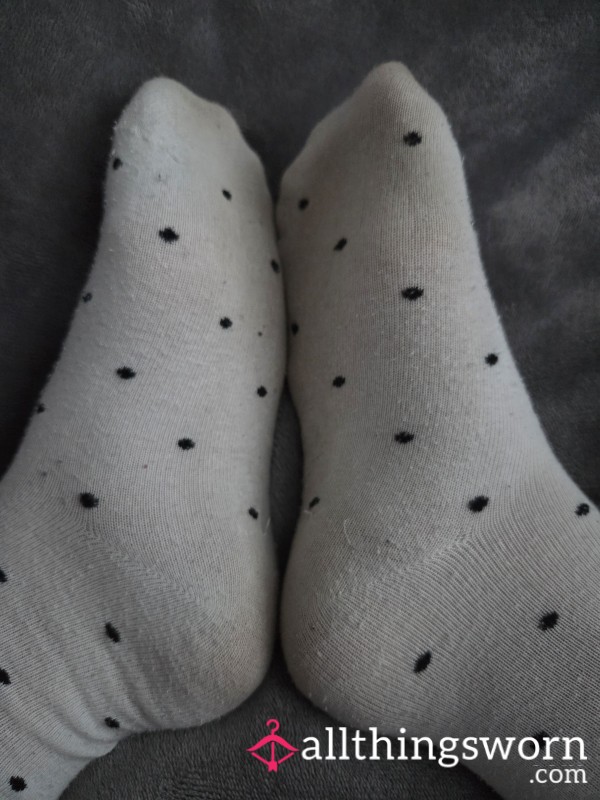 🤍 White Polka Dot Socks – Today’s Pair