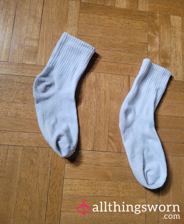 White Quarter Crew Workout Socks