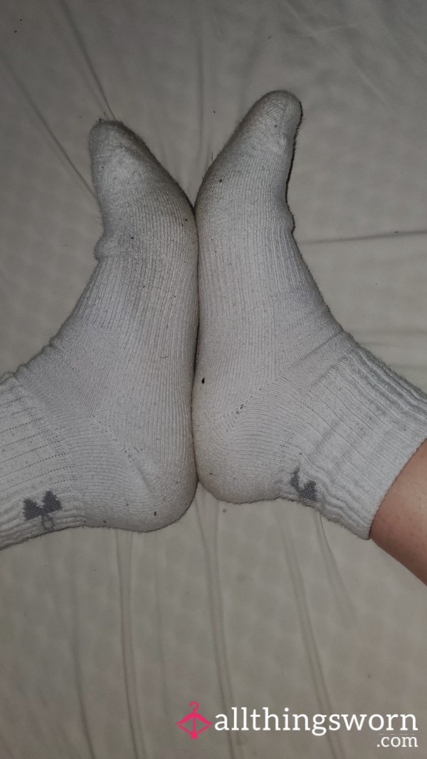 White Quarter Socks Under Armour