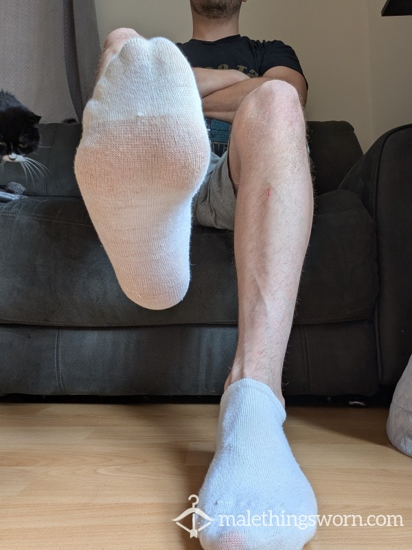 White RANK/STINKY Ankle Socks.