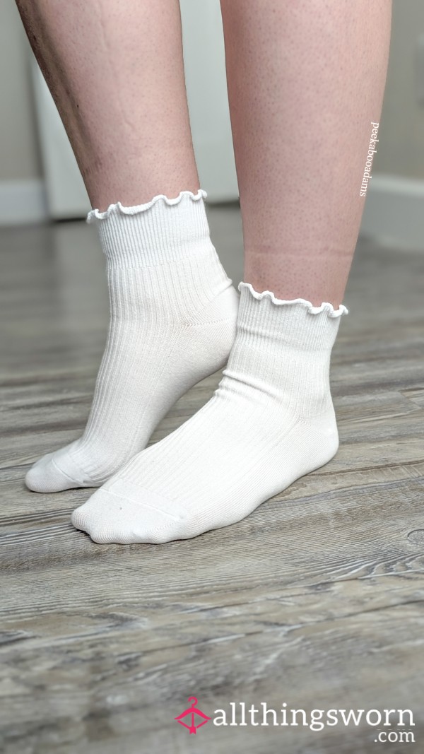 White Ruffle Ankle Socks