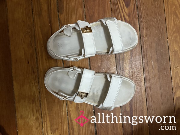 WHITE SANDALS
