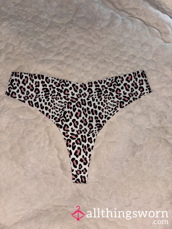 White Seamless Thong With Leopard Print