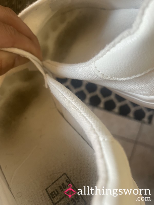 💦White Slip On Foam Soles To Die For 💦