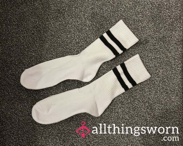 White Socks ~ 5 Pairs Available 🤍🧦