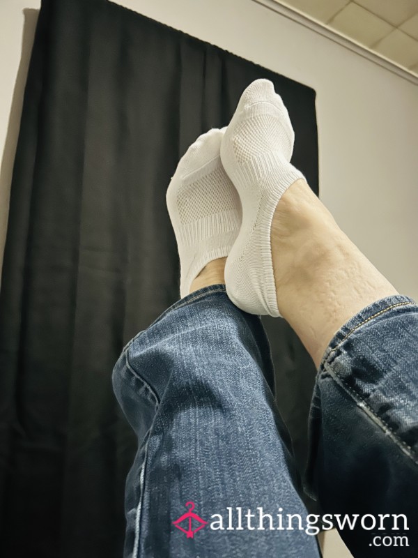 White Socks For Sale – Fresh From The Drawer Or Fresh Off My Feet 💌