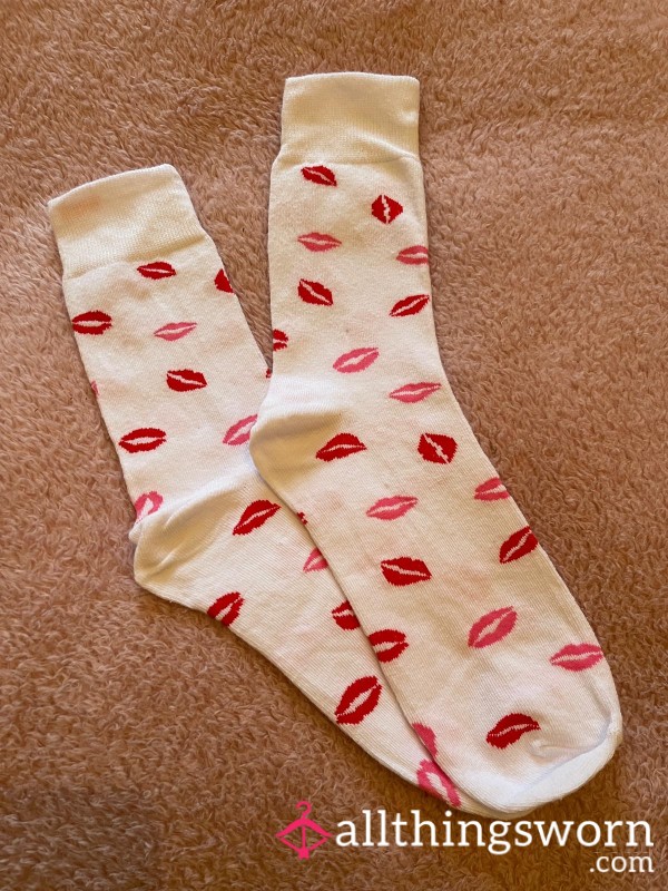 White Kiss Mark Socks🔥 Worn By Miss Sophie 🔥💜