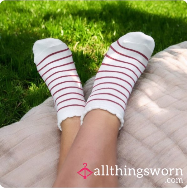White Striped Ankle Socks