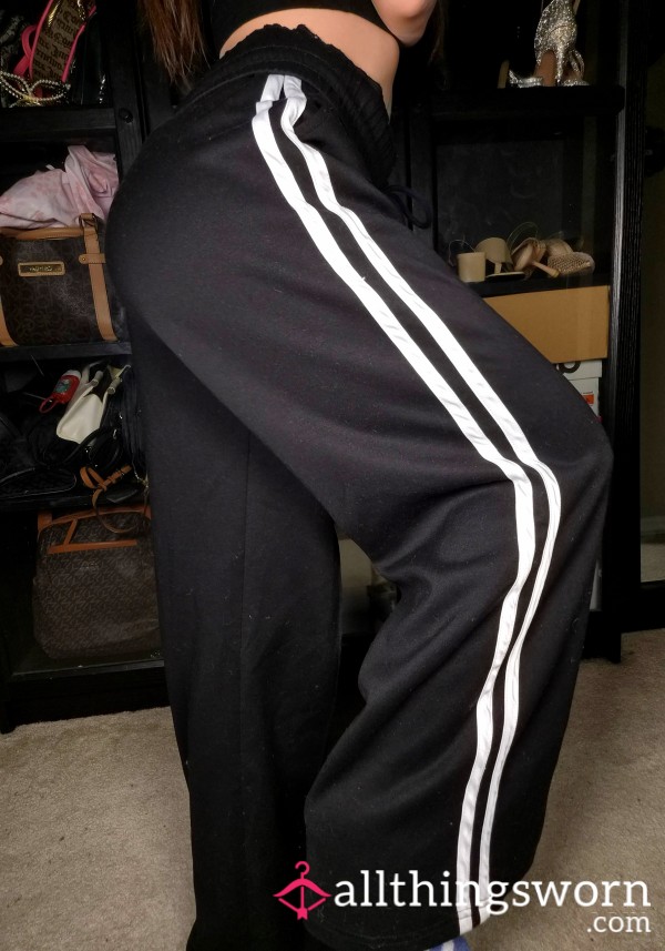 🖤White Striped Black Sweat Pants Track Pants Joggers Workout Gym Clothes Well Worn Old Bottoms Oversized Baggy Fit. Japanese Girl Asian Petite Curvy Athletic Cute Girly Fitness Model Tattoos