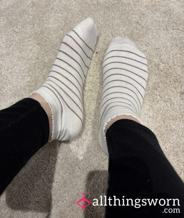 White Striped Socks🤍🤎