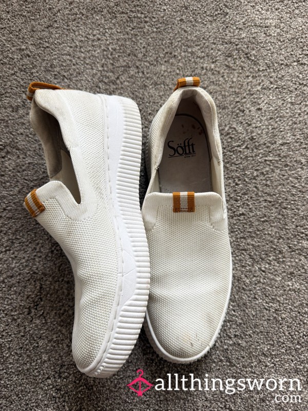 White Tennis Shoe