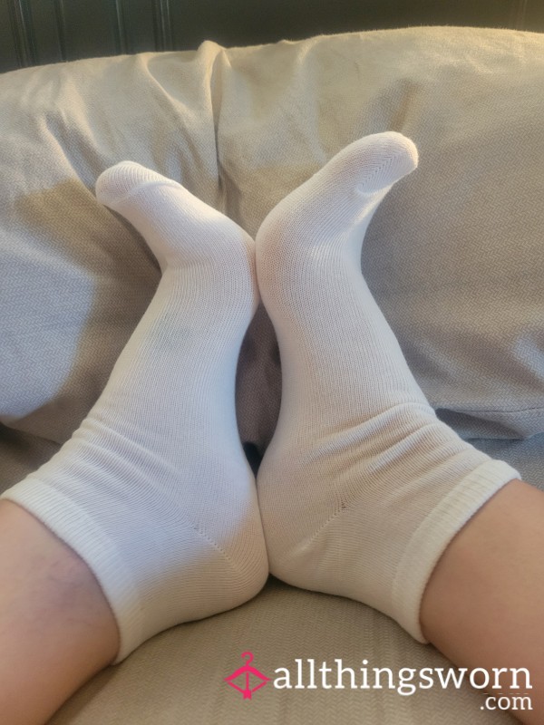 White Thin Ankle Socks - Size 10-13 - Super Stinky!