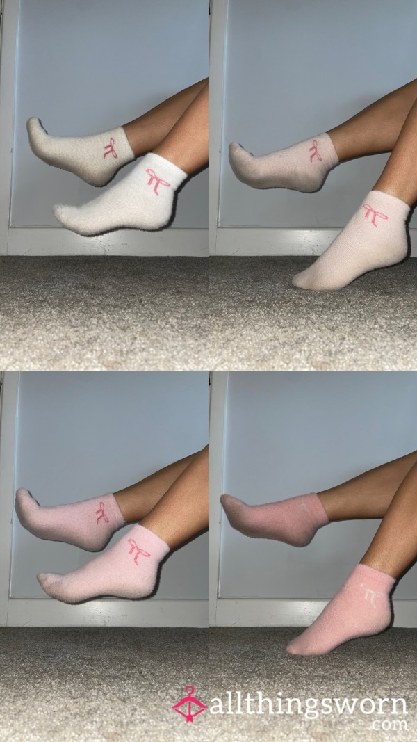 White To Pink Bow Socks 🎀