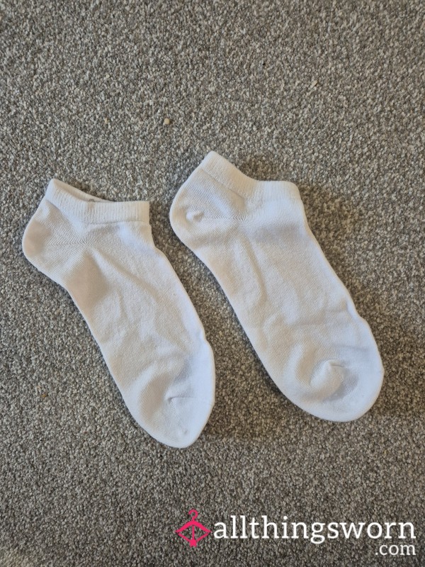 White Trainer Socks 24 Hour Wear