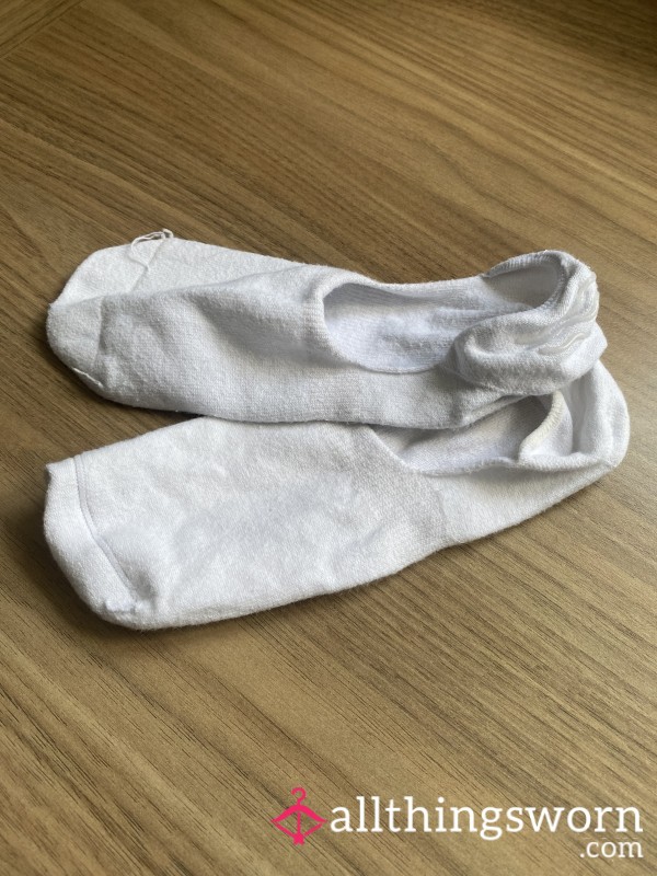 Filthy White Trainer Socks 🧦