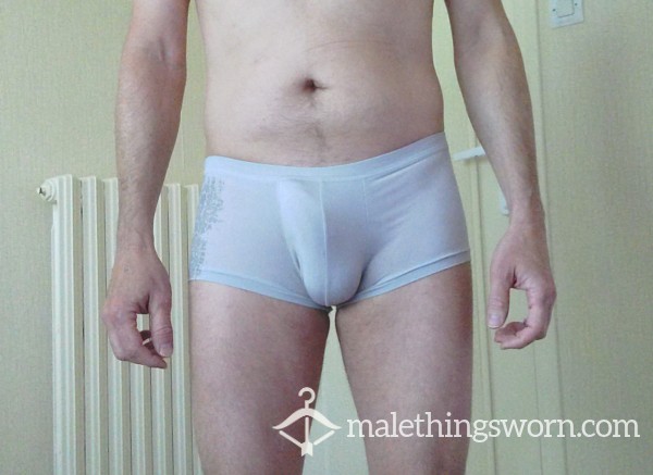 White Shorty, M Size