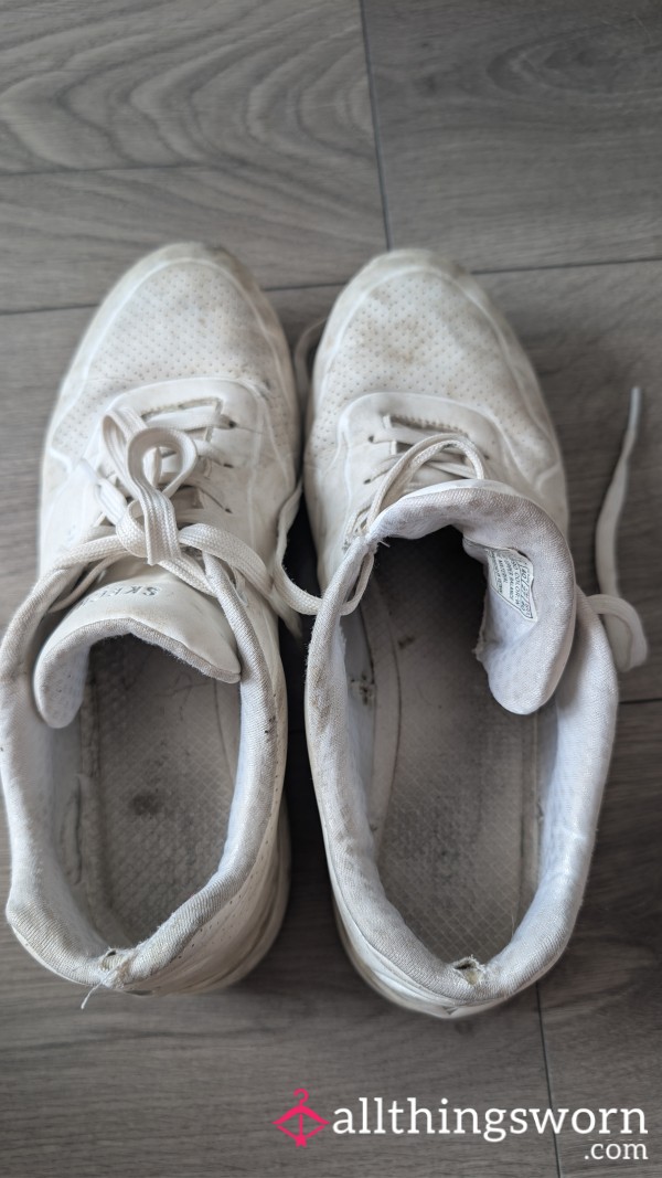 White Very Old And Filthy Skechers Size 6.5