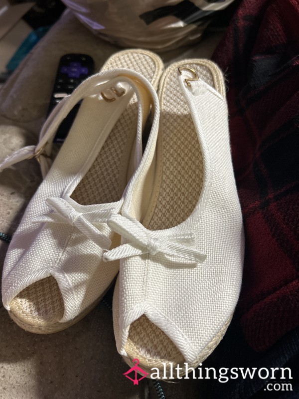 White Wedges