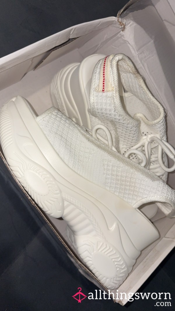 White Wedges 🤍