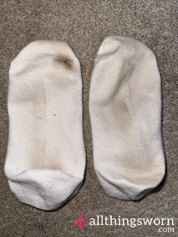 White Well Worn Ankle Socks