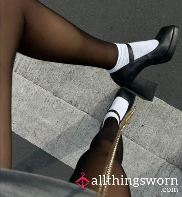 White Workday Socks – Worn All Day At The Office