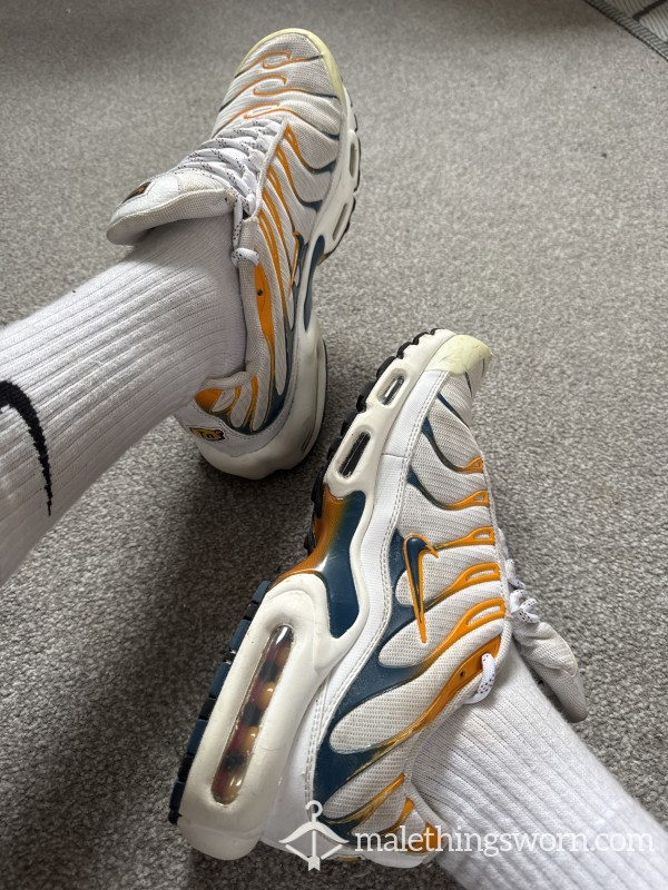 SOLD 💦 White&Yellow TNs