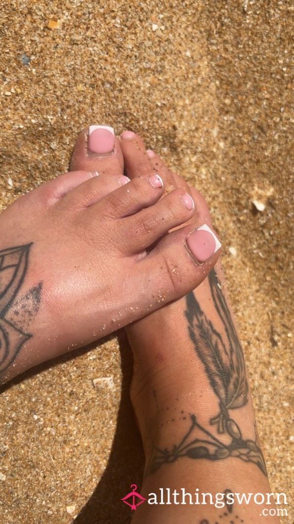 Who Don’t Love A French Tiptoe And Hands👀👀