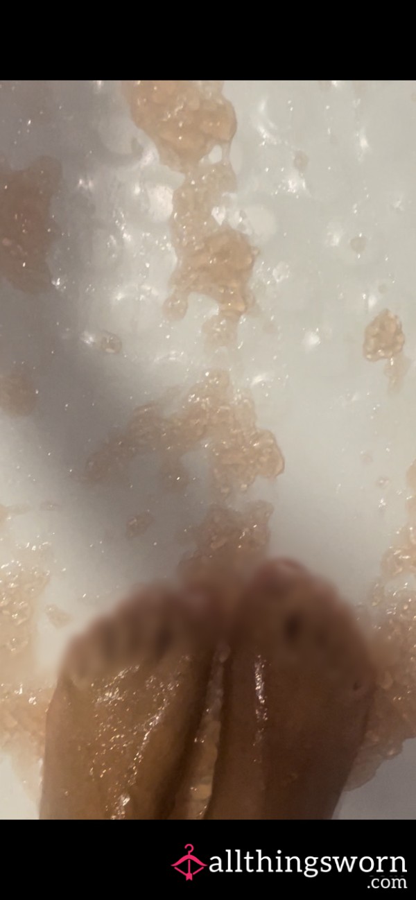 Who Knew Jelly Could Feel This Good Between Your Toes? 👣🍓