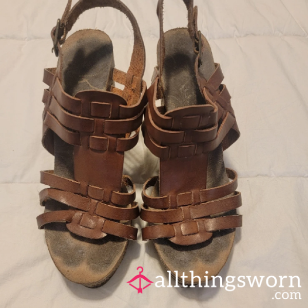 Who Loves Stinky Smelly Wedges With Toe Imprints? You Will Adore These!