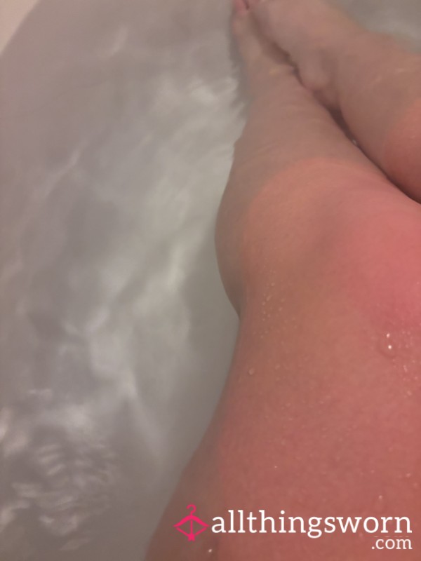 Who Wants A Clip Of Me In The Bath With A Little Tease