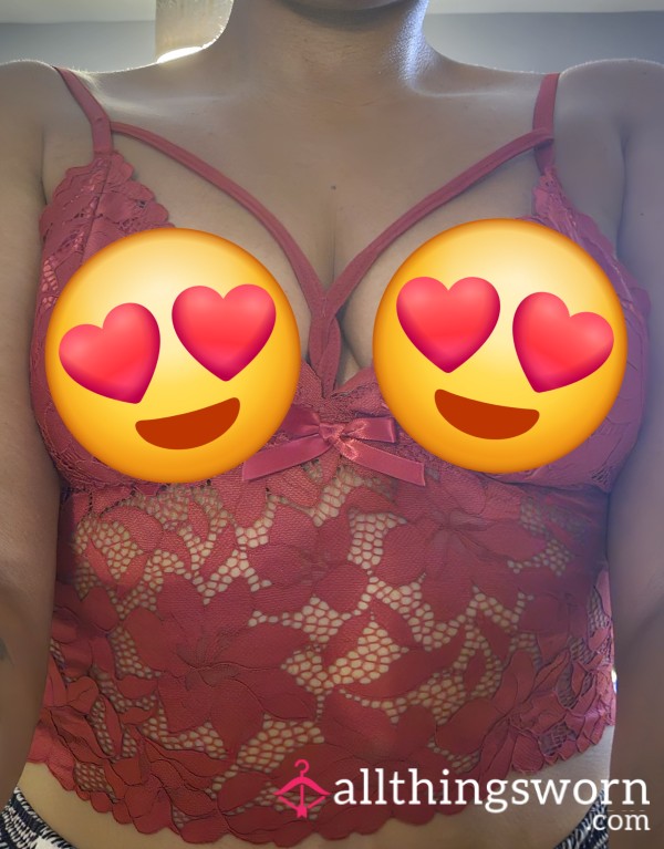 Who Wants A P**k Under This S**y Lace Top 👀