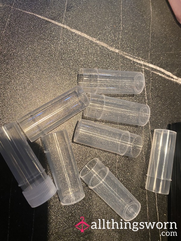 Who Wants Nail Clippings From 3 Sisters £10 Per Sister 🦶🦶🦶