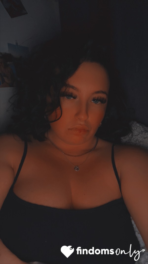 Who Wants To Be This Goddesses B**ch 💦