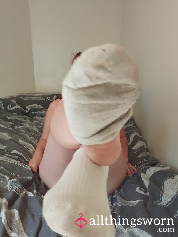 Who Wants To See Me Sniff And Lick These Stinky White Ankle Socks