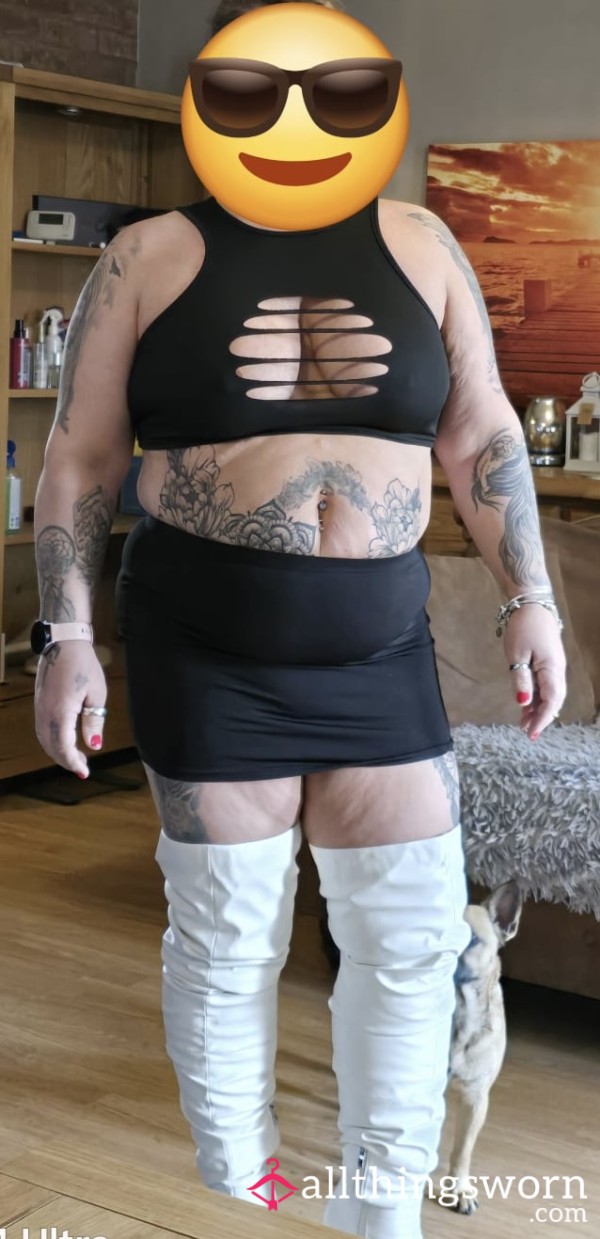 Who Wants To Sniff My Cougar Panties